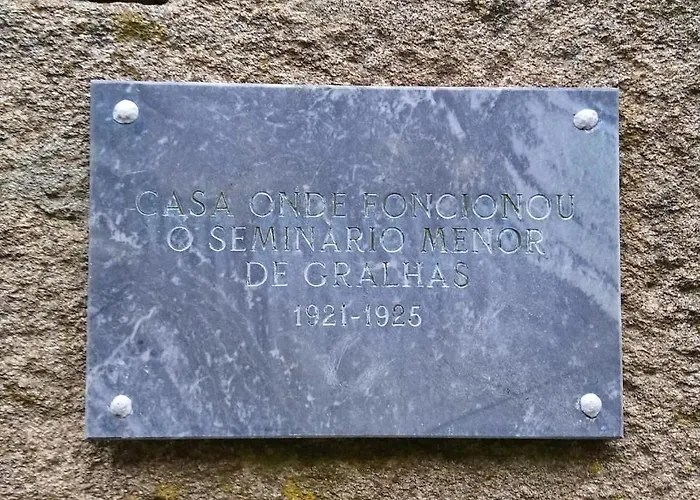 Casa Do Seminario * Gralhas